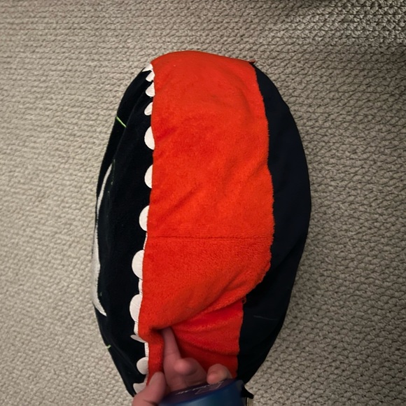 Hot wheels pillow - Picture 3 of 6